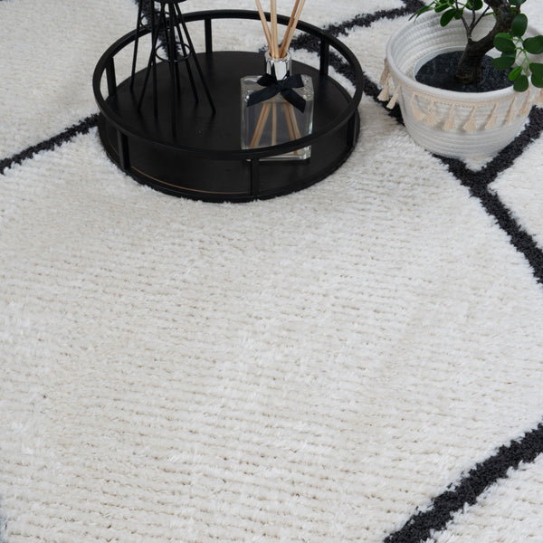 color:ivory;type:detail