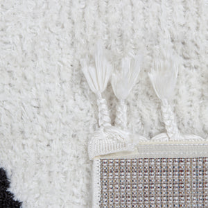 color:ivory;type:back