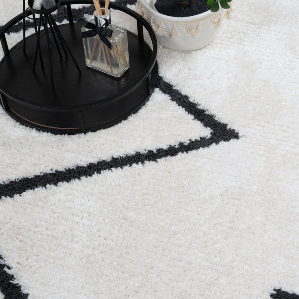 color:ivory;type:detail